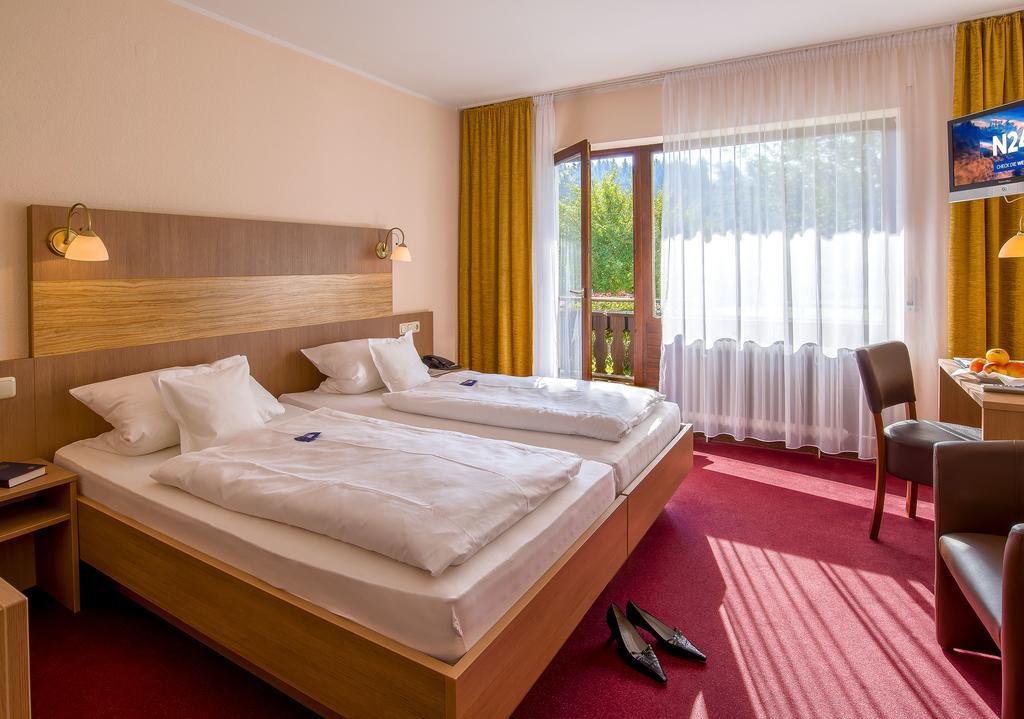 Gasthof & Landhotel Ohrnbachtal Weilbach エクステリア 写真